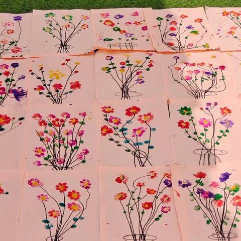 【最美五月花💐感恩母亲节】马关县第一幼儿园小四班手指画
