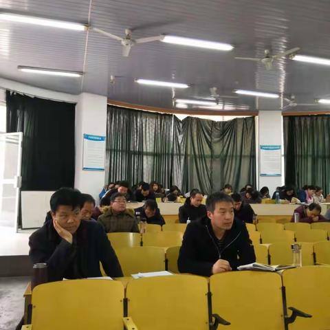 研学情、找问题、想办法—西安市高陵区职业技术教育中心教学问题研究中期汇报会在校召开