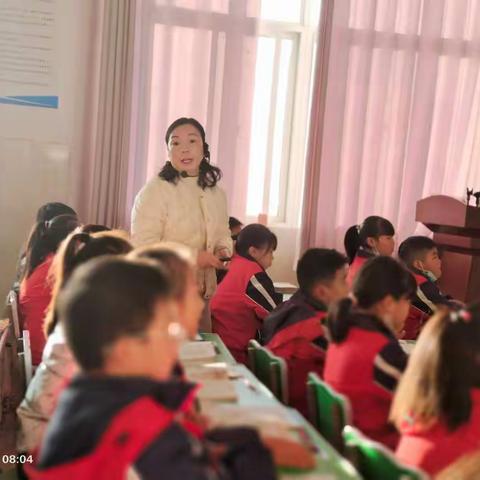 示范引领促成长  砥砺前行共芬芳———卢氏县第二小学示范课活动