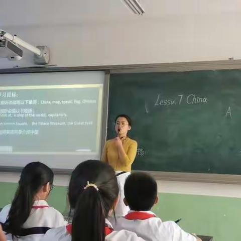 课堂磨练 绽放新活力——广平县第二实验小学的英语公开课