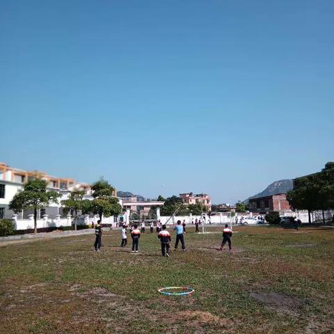 秋色满校园，精彩大课间--记大湖小学大课间风采