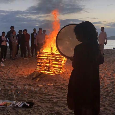 蘇老联贺新春，传海棠湾“冬至祭”的火驱邪避灾