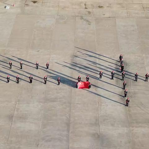 喜迎党的二十大 踔厉奋进保粮安——创业直属库全体干部员工认真收看党的二十大开幕盛会