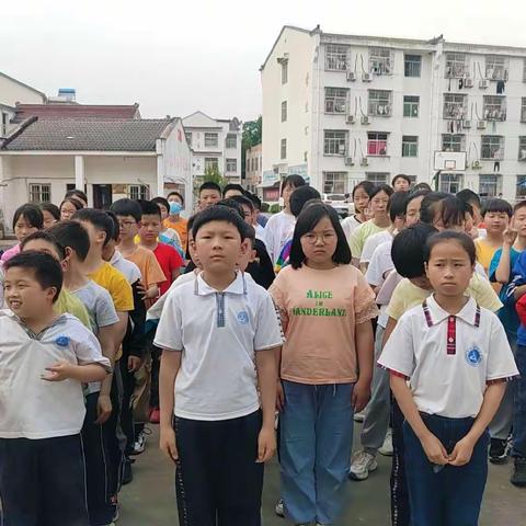 “缤纷六•一，快乐童年”——青华分校小学部庆“六•一”运动会