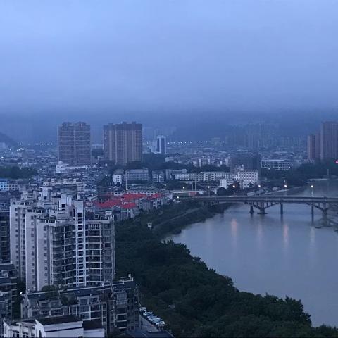 家乡的晨景