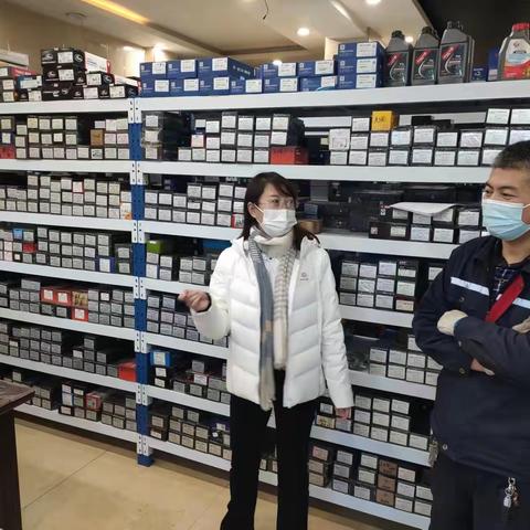 向阳街道疫情防控督查组在一线