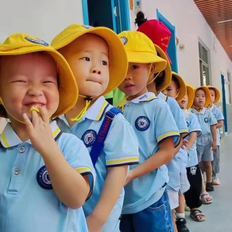 艺阳幼儿园一一“快乐研学助幼苗成长”活动👦👧🌳