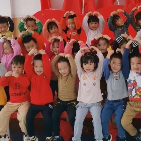 启慧幼儿园——2022年秋季学期蕾蕾五班期末汇报