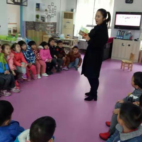 大二班【故事妈妈，走进课堂】