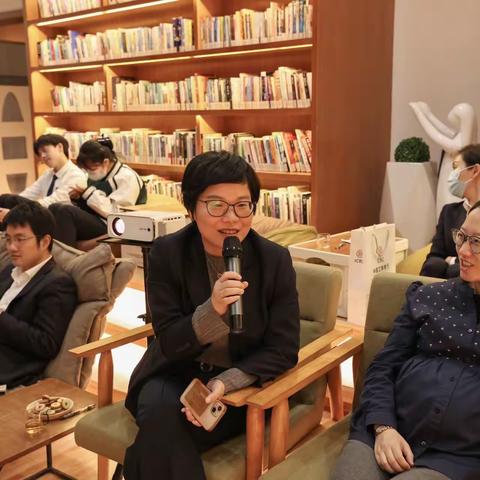 舟山分行营业部召开“青春有为 奋楫争先”五四青年座谈会