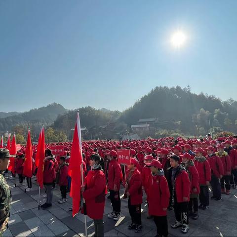 实践助成长，成长知感恩， ——六年级研学旅行活动