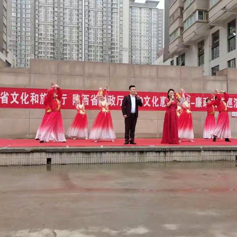 民呼我行“暖心行”———南二环社区开展惠民文艺巡演进社区活动