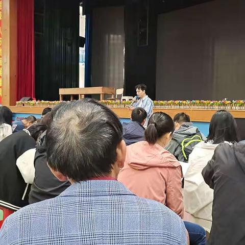 衡山县义务教育新课标第三次集中培训剪影