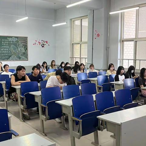 学青年榜样，做时代新人（管工22-13）