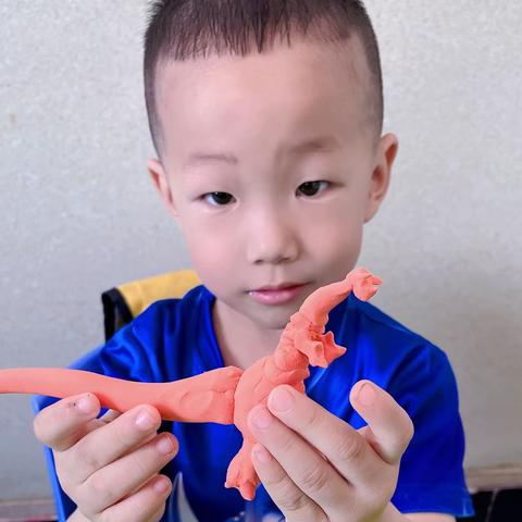 杨璐铭小朋友的幼儿园生活