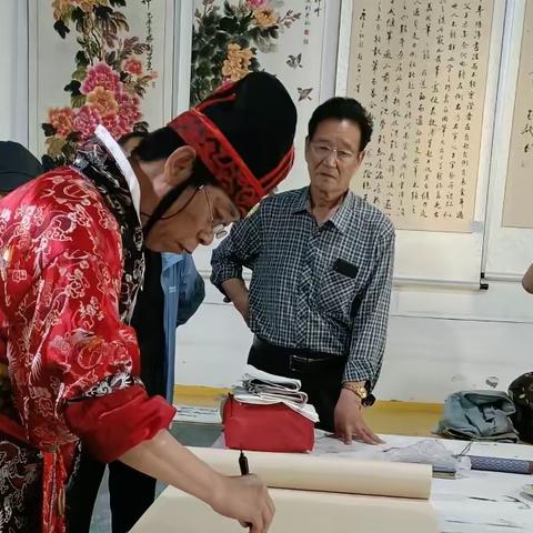 初夏芳菲翰墨香 群英笔会文飞扬