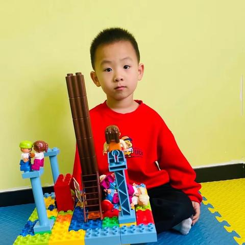 吴近熠   世博馆