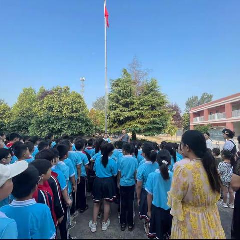 最美开学季，扬帆起航时——樊相镇上官村小学开学典礼暨表彰大会