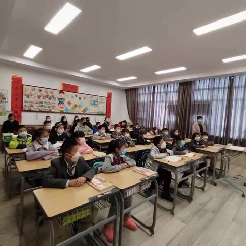 生成即成长，磨课收获多——新华公学双语部小学高段语文组百课行动