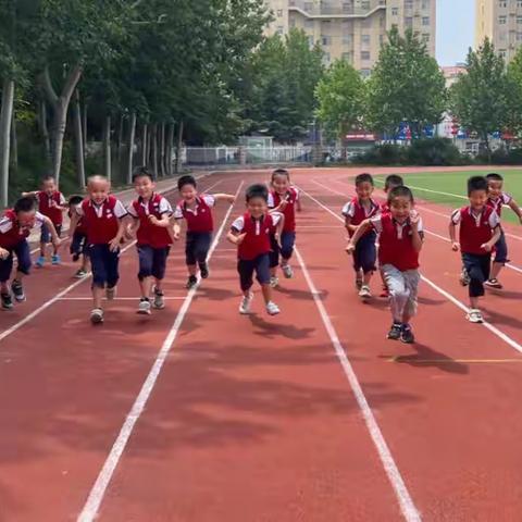 初探小学，礼遇成长——建桥幼儿园大班幼儿参观小学活动