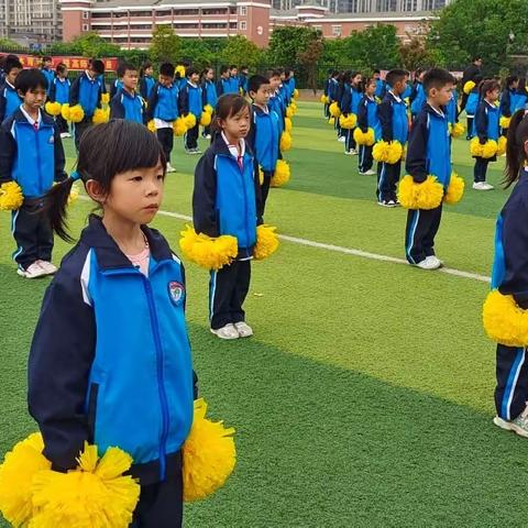 活力绽放，舞谱华章——子龙小学一年级啦啦操比赛圆满落幕