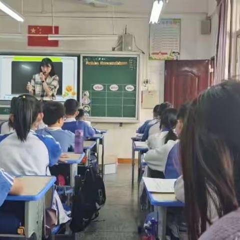 课堂展风采，视导促成长——龙盛学校小学英语教研视导活动