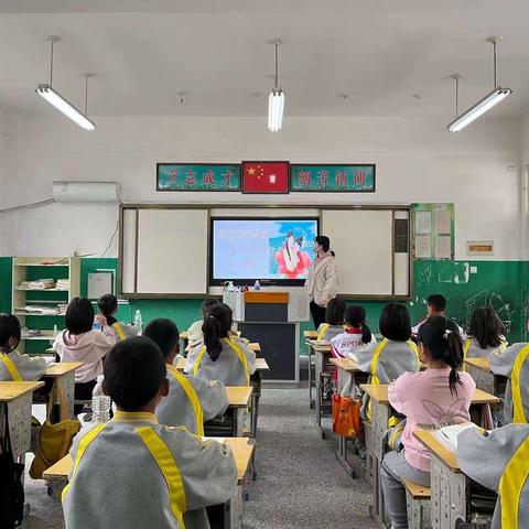 “情暖母亲节，童心报春晖”——于楼小学感恩母亲节活动