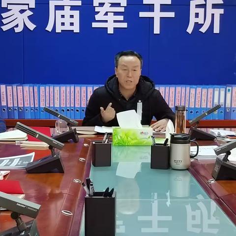 胡家庙军干所组织全体党员深入学习《党的二十大报告》精神及《党章》