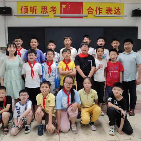 “创意机器人”特色课程年度总结