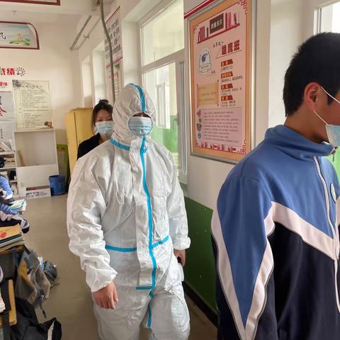 横山区塔湾学校开展新冠肺炎疫情防控“双盲”应急演练