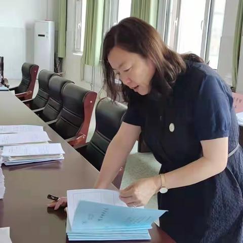 深耕常规树标杆 夯实业务增实效——滕州市龙泉实验学校第二学期第三次业务常规检查活动