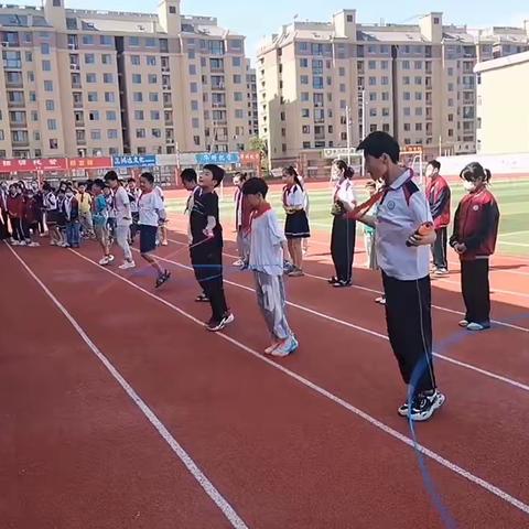 素养测评展风采   多元评价促成长——滕州市龙泉实验学校举行学科素养测评