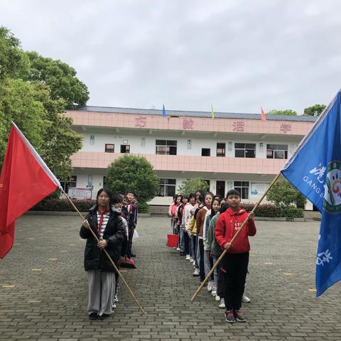 小手拉大手，创卫齐步走——港边乡中心小学开展创卫实践和宣传活动