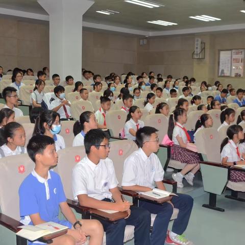 “从小学党史，永远跟党走”——龙城街道“五老”进校园党史教育宣讲活动