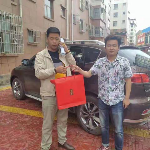 【西藏基地日喀则东销售部日喀则区域】心系客户，情满双节