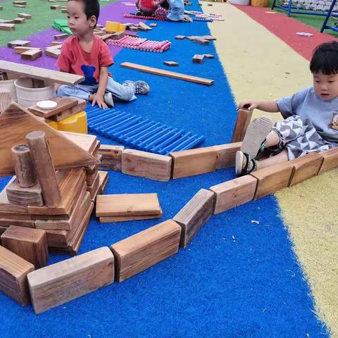 《我爱我家》建构活动——三十里铺镇中心幼儿园中二班