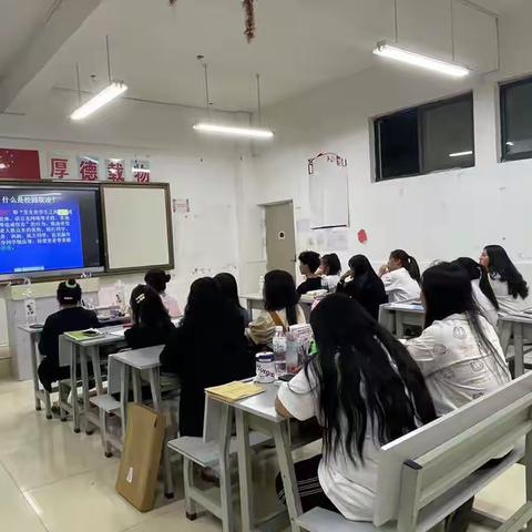 幼教188班 “校园欺凌人人共防，普法教育人人知晓” 主题班会。