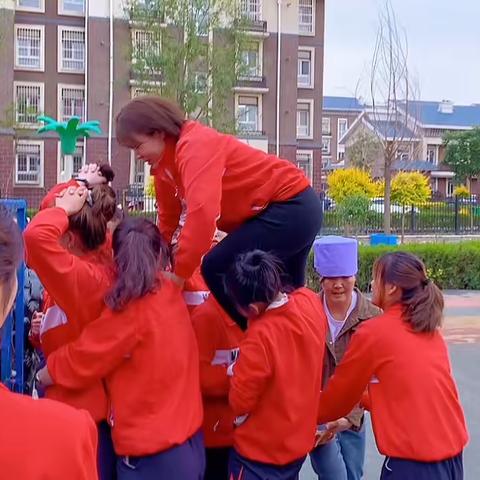 金凤区良田镇第一幼儿园四月份月总结团建活动——不负春光，无畏生长