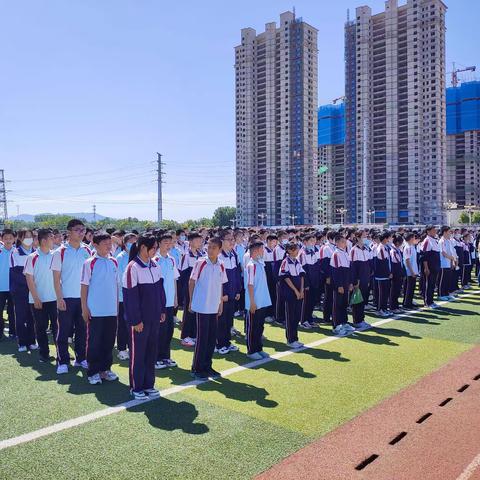 泰安高新区一中开展地震逃生应急疏散演练活动