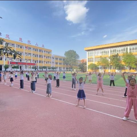 “绳”彩飞扬，跃动人生 山城区实验小学花样跳绳社团活动