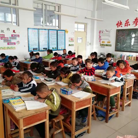 开发区中心小学一年级二班“每天一阅，阅与心悦”读书活动