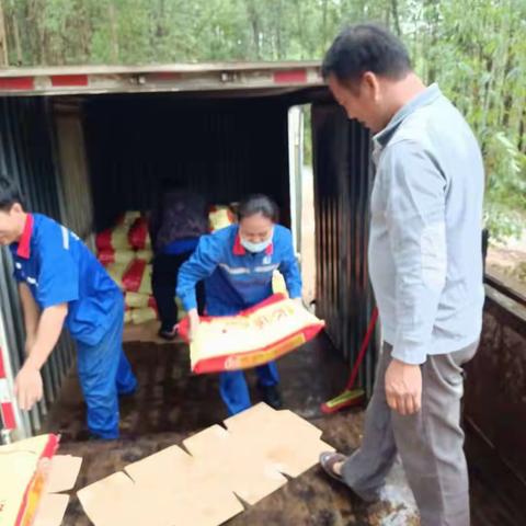 黄练站主动出击，售米助力易享节