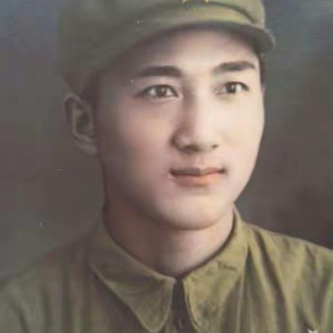 忆往昔峥嵘岁月  九旬老兵讲过去