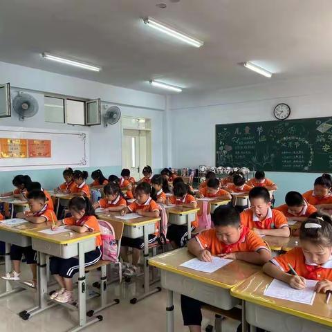 “双”学嘉年华，“减”重多元化——承德市普宁小学一二年级语文期末无笔测试