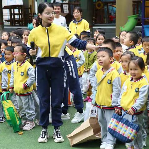 许昌实验幼儿园中班“蔬菜朋友”主题活动  ——“宝宝菜场”买菜活动