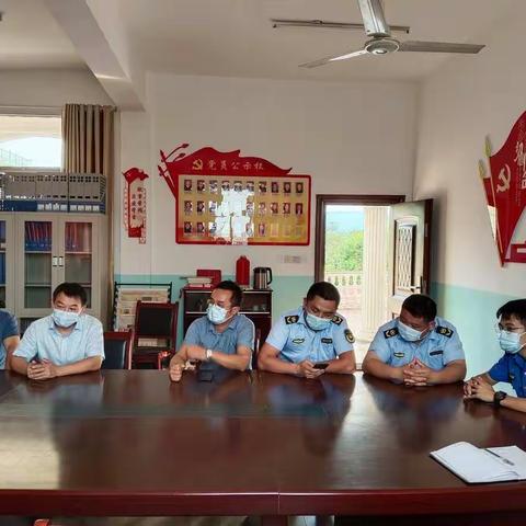 南安中学秋季开学校园周边环境安全隐患大排查