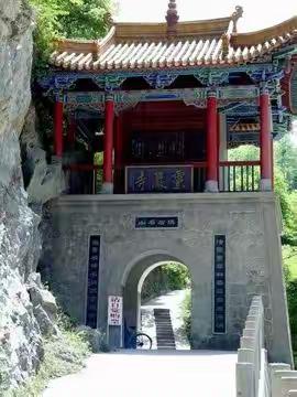 游略阳灵岩寺