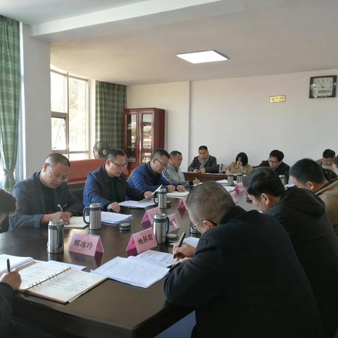 【迅速传达 紧密部署】县工信局全力以赴狠抓工业经济稳增长