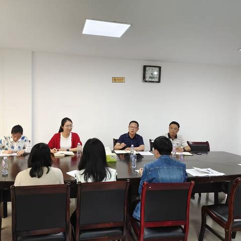 “投身主战场争当主力军”——县工信局召开青年干部座谈会