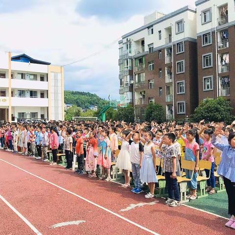 用心服务           把爱延长